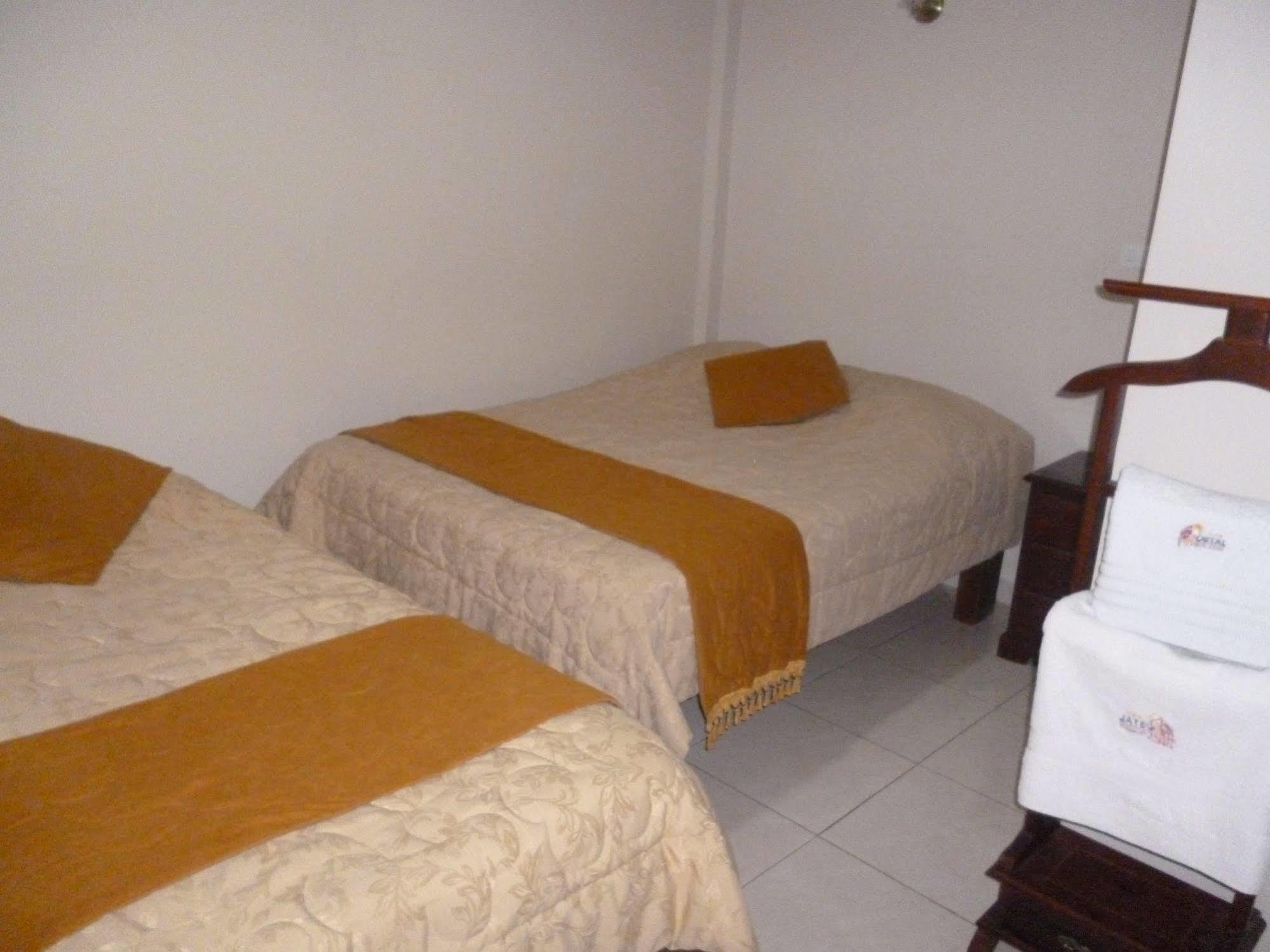 Hostal Fevilamir Ibarra Exteriör bild